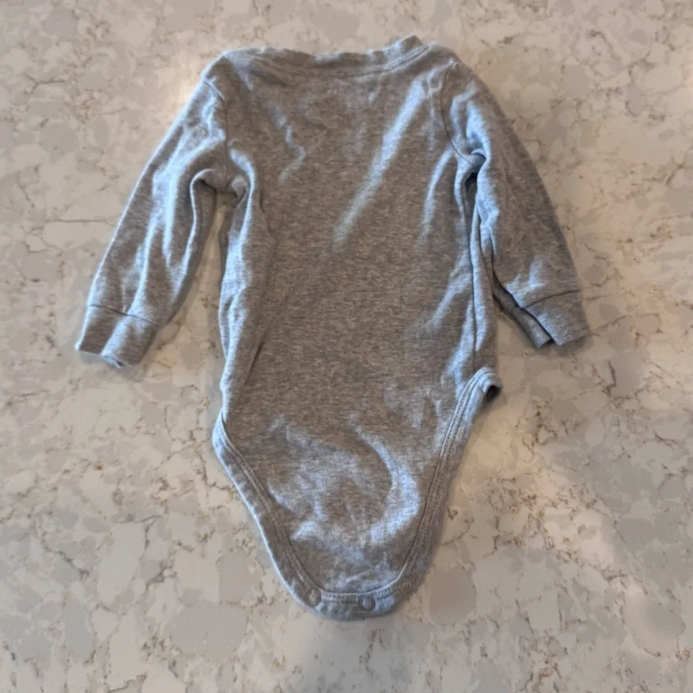 6M Carter’s - Gray Long Sleeve Baby Onesie